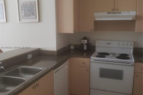 Copropriété à louer à Miami, Floride: 1 chambre, 63.73 m2 № 2414780 - photo 4