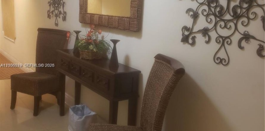 Condo à Miami, Floride, 1 chambre  № 2414780