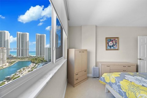 Condominio en venta en Sunny Isles Beach, Florida, 2 dormitorios, 125.42 m2 № 2008790 - foto 5