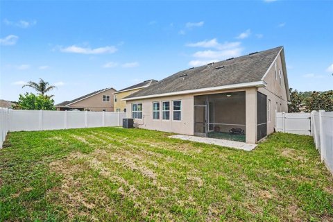 Villa ou maison à vendre à Wesley Chapel, Floride: 4 chambres, 223.89 m2 № 2218822 - photo 25