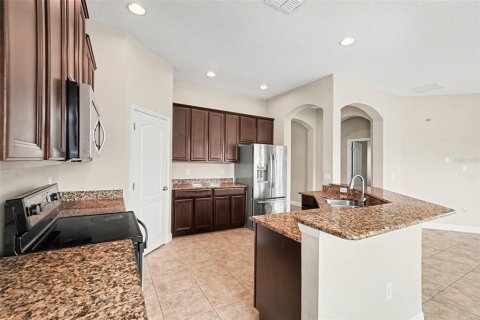 Villa ou maison à vendre à Wesley Chapel, Floride: 4 chambres, 223.89 m2 № 2218822 - photo 10
