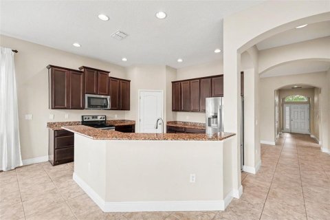 Villa ou maison à vendre à Wesley Chapel, Floride: 4 chambres, 223.89 m2 № 2218822 - photo 11