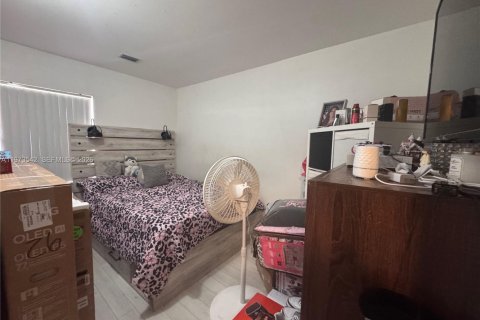 Adosado en alquiler en Miami, Florida, 3 dormitorios, 95.5 m2 № 2034079 - foto 8