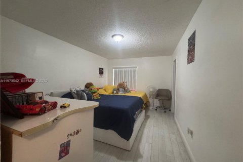 Adosado en alquiler en Miami, Florida, 3 dormitorios, 95.5 m2 № 2034079 - foto 11