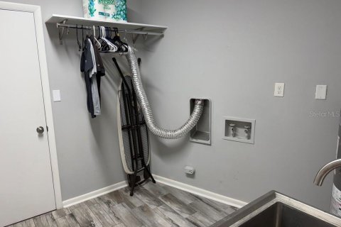 Villa ou maison à louer à Orlando, Floride: 3 chambres, 217.02 m2 № 2119153 - photo 21