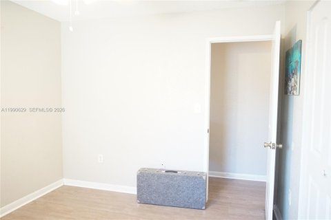 Condominio en venta en Miami, Florida, 4 dormitorios № 2153979 - foto 18