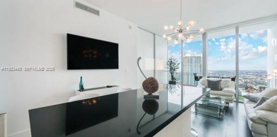 Condo à Miami, Floride, 1 chambre  № 1977437