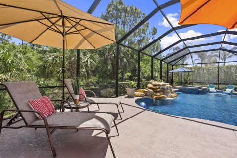 House in Palm City, Florida 3 bedrooms, 237.37 sq.m. № 2175478 - photo 8