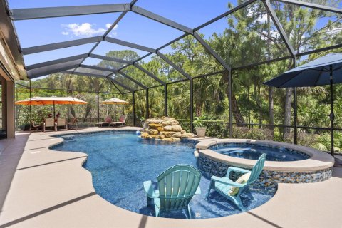 House in Palm City, Florida 3 bedrooms, 237.37 sq.m. № 2175478 - photo 4