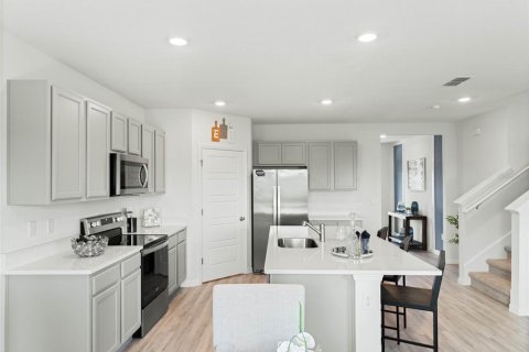 Casa en venta en Davenport, Florida, 5 dormitorios, 241.64 m2 № 2156060 - foto 13