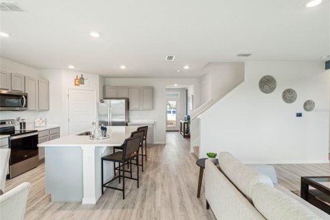 Casa en venta en Davenport, Florida, 5 dormitorios, 241.64 m2 № 2156060 - foto 11