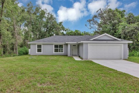 House in Dunnellon, Florida 3 bedrooms, 134.99 sq.m. № 1885165 - photo 2
