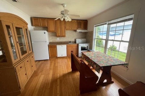 House in Clearwater, Florida 2 bedrooms, 83.61 sq.m. № 1904054 - photo 7