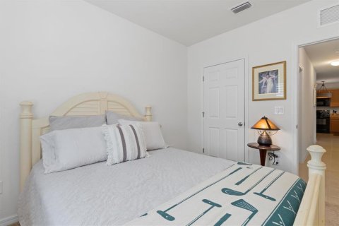 House in Punta Gorda, Florida 2 bedrooms, 140.28 sq.m. № 2091672 - photo 18