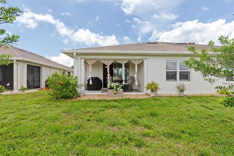 House in Punta Gorda, Florida 2 bedrooms, 140.28 sq.m. № 2091672 - photo 26