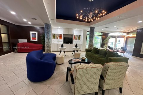 Copropriété à louer à South Miami, Floride: 2 chambres, 93.83 m2 № 1971490 - photo 20