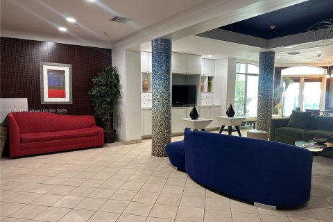 Copropriété à louer à South Miami, Floride: 2 chambres, 93.83 m2 № 1971490 - photo 18