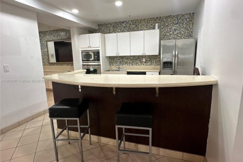 Copropriété à louer à South Miami, Floride: 2 chambres, 93.83 m2 № 1971490 - photo 21