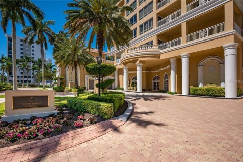 Condominio en venta en Sarasota, Florida, 3 dormitorios, 348.48 m2 № 1560031 - foto 2
