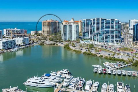 Condominio en venta en Sarasota, Florida, 3 dormitorios, 348.48 m2 № 1560031 - foto 1