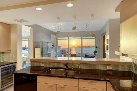 Condominio en venta en Sarasota, Florida, 3 dormitorios, 348.48 m2 № 1560031 - foto 22