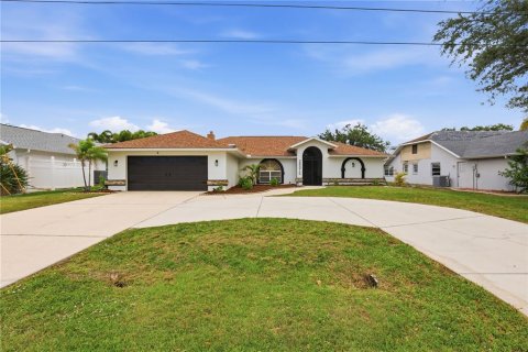Villa ou maison à Punta Gorda, Floride 3 chambres, 208.57 m2 № 2151891