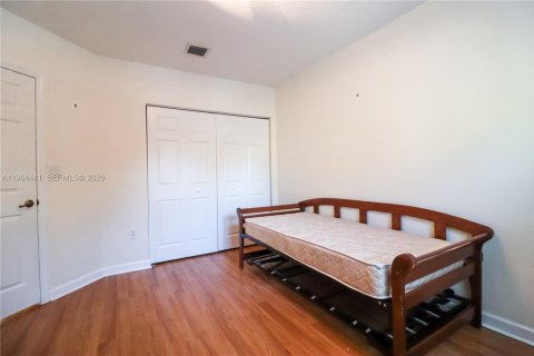 Touwnhouse à louer à Doral, Floride: 3 chambres, 155.7 m2 № 2028184 - photo 15