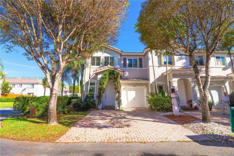 Touwnhouse à Doral, Floride 3 chambres, 155.7 m2 № 2028184
