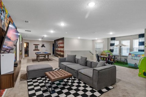 Casa en venta en Davenport, Florida, 8 dormitorios, 408.68 m2 № 1613882 - foto 27