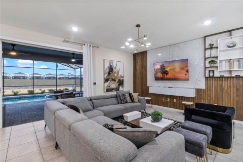 Casa en venta en Davenport, Florida, 8 dormitorios, 408.68 m2 № 1613882 - foto 21
