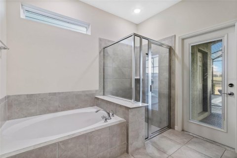 Casa en venta en Davenport, Florida, 8 dormitorios, 408.68 m2 № 1613882 - foto 29