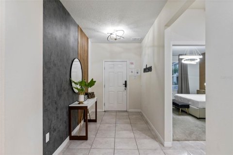 Casa en venta en Davenport, Florida, 8 dormitorios, 408.68 m2 № 1613882 - foto 10