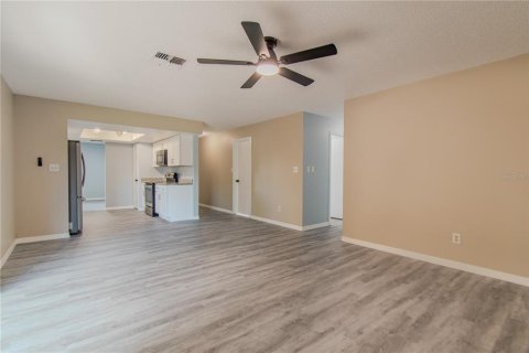 House in Kissimmee, Florida 4 bedrooms, 163.97 sq.m. № 1837536 - photo 11