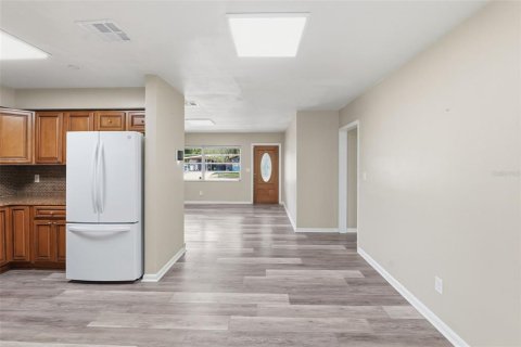 Villa ou maison à vendre à Tampa, Floride: 3 chambres, 122.63 m2 № 2215971 - photo 8