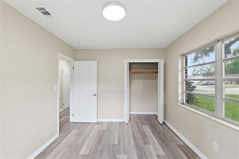 Villa ou maison à vendre à Tampa, Floride: 3 chambres, 122.63 m2 № 2215971 - photo 18