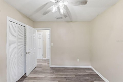 Villa ou maison à vendre à Tampa, Floride: 3 chambres, 122.63 m2 № 2215971 - photo 19