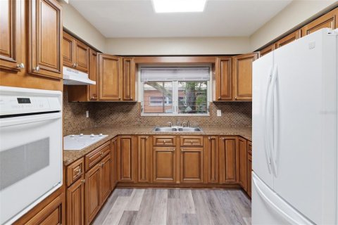 Villa ou maison à vendre à Tampa, Floride: 3 chambres, 122.63 m2 № 2215971 - photo 9