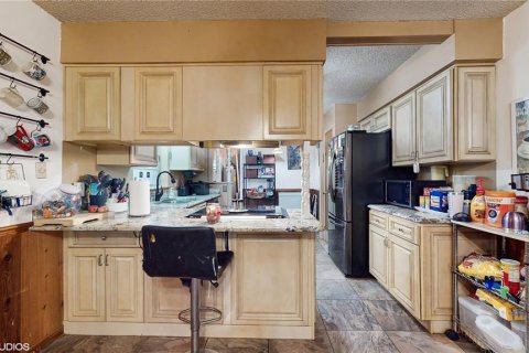 Casa en venta en Gainesville, Florida, 4 dormitorios, 185.43 m2 № 1865852 - foto 15