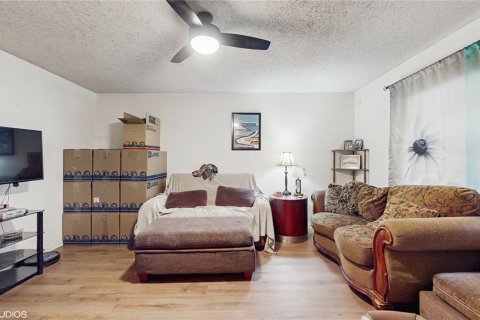 Casa en venta en Gainesville, Florida, 4 dormitorios, 185.43 m2 № 1865852 - foto 9