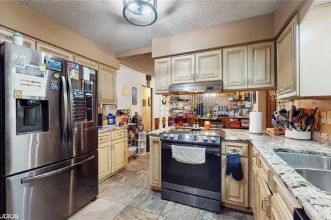 Casa en venta en Gainesville, Florida, 4 dormitorios, 185.43 m2 № 1865852 - foto 17