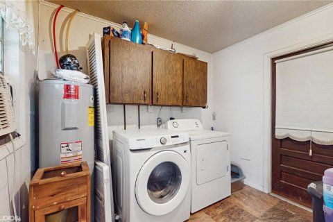 Casa en venta en Gainesville, Florida, 4 dormitorios, 185.43 m2 № 1865852 - foto 4
