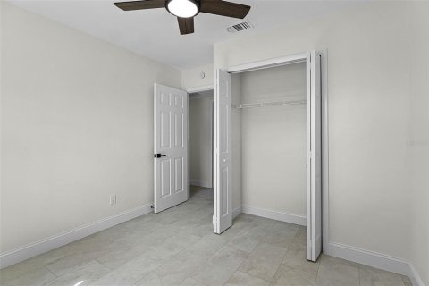 Casa en venta en Tampa, Florida, 4 dormitorios, 129.32 m2 № 1884688 - foto 15