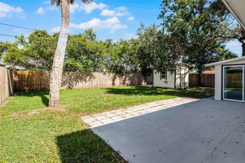 Casa en venta en Tampa, Florida, 4 dormitorios, 129.32 m2 № 1884688 - foto 22