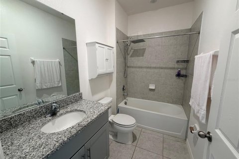 Villa ou maison à vendre à Haines City, Floride: 4 chambres, 176.51 m2 № 2402840 - photo 12