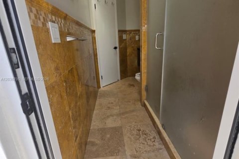 Propiedad comercial en alquiler en Miami, Florida, 1 dormitorio, 131.09 m2 № 2085013 - foto 12