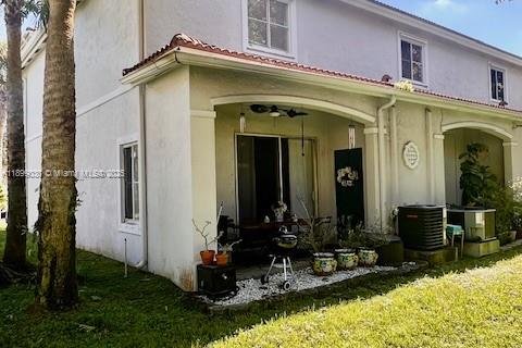 Condo in Miramar, Florida, 3 bedrooms № 1957314 - photo 27