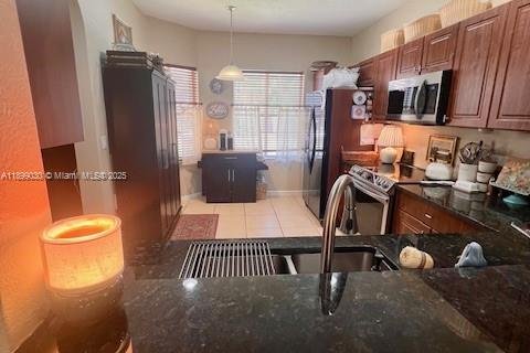 Condo in Miramar, Florida, 3 bedrooms № 1957314 - photo 10