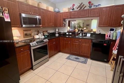 Condo in Miramar, Florida, 3 bedrooms № 1957314 - photo 8