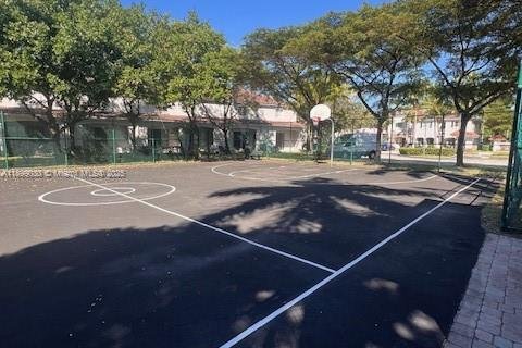 Condo in Miramar, Florida, 3 bedrooms № 1957314 - photo 29