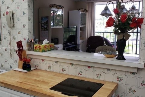 Снять в аренду кондоминиум в Лодерхилл, Флорида 1 спальня, 72.46м2, № 1938517 - фото 6